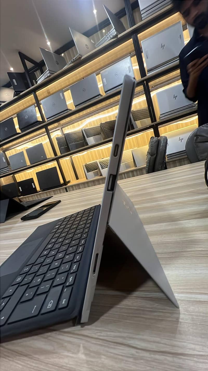 Microsoft surface pro 7+ 2