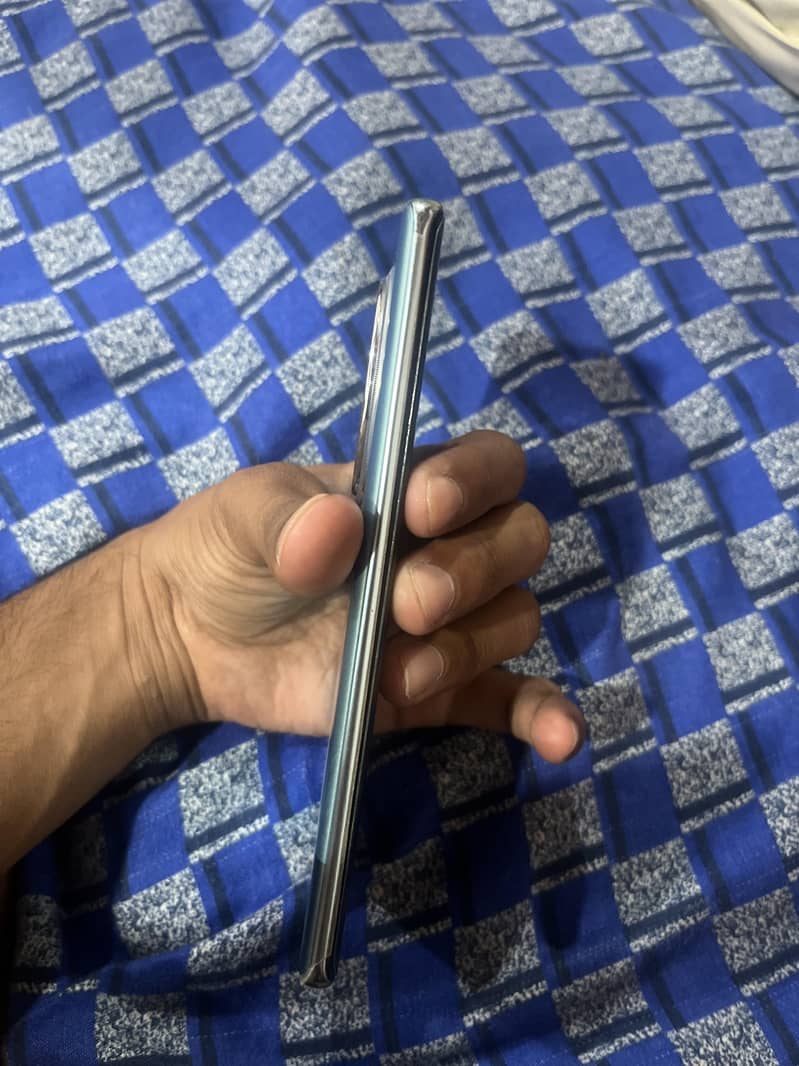 Infinix Zero 40 7
