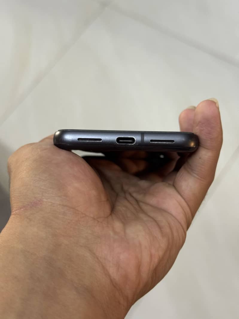 Google Pixel 8 5