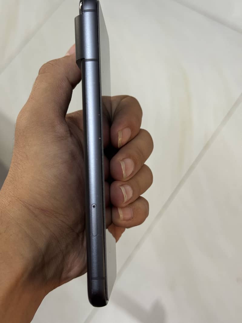 Google Pixel 8 6