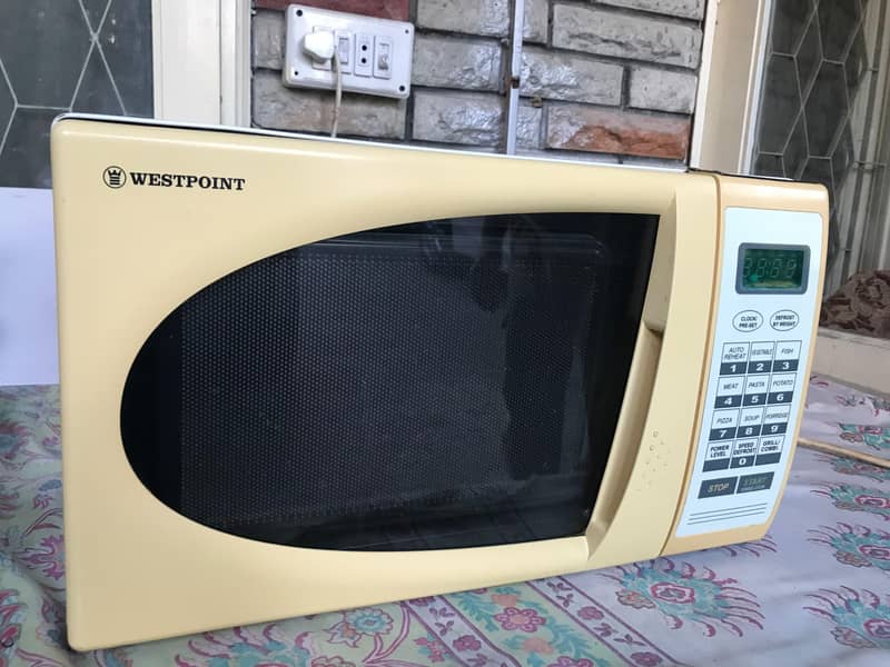 Westpoint oven 0