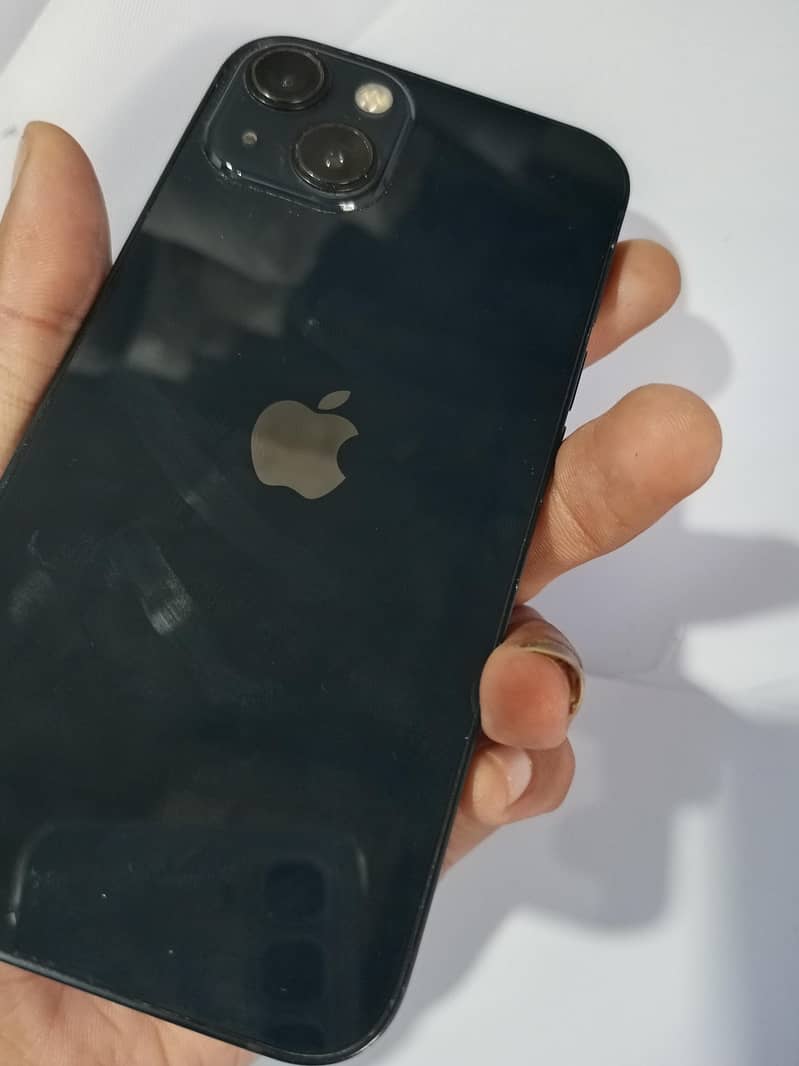 Apple iPhone 13 2