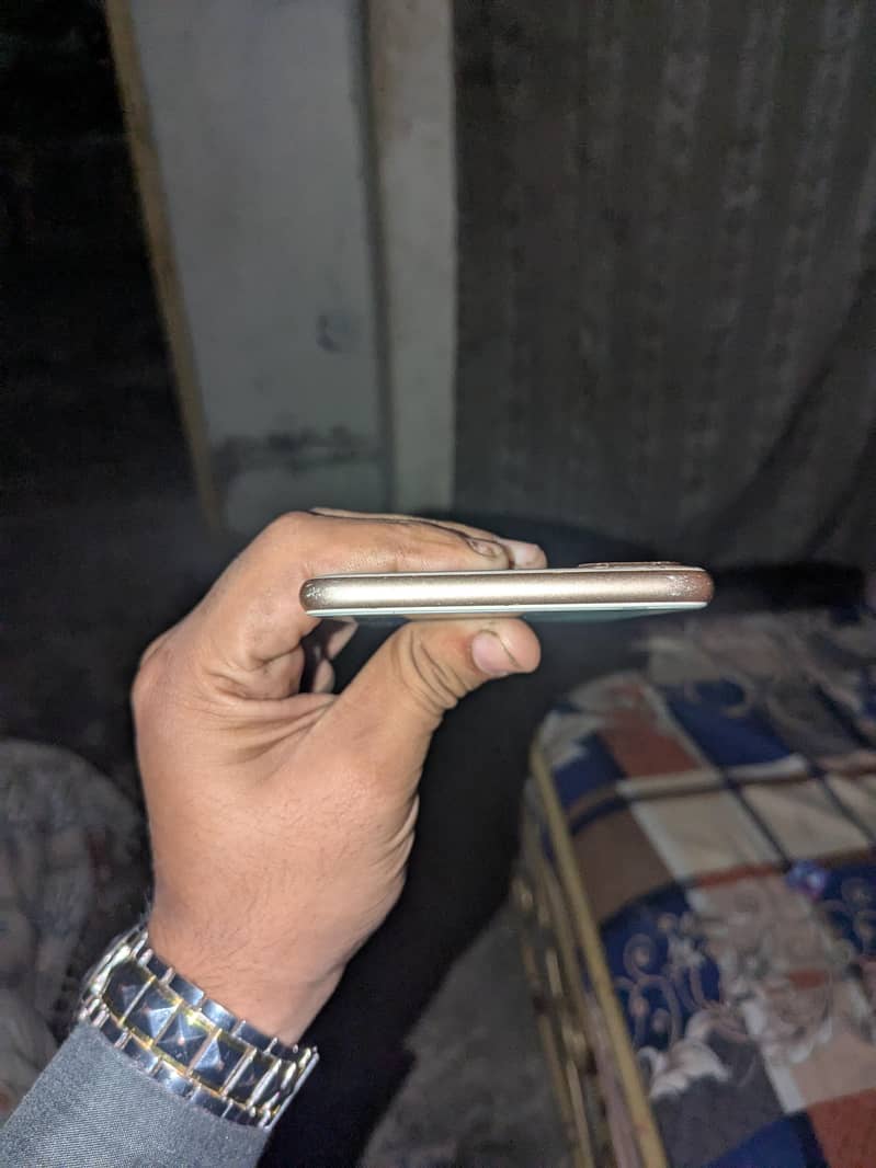 Apple iPhone 8 Plus 2