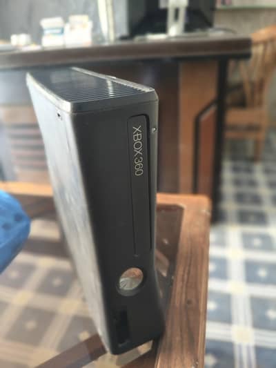 XBOX 360 320 GB