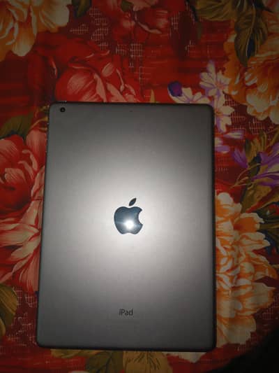 Apple iPad Air 1st Gen 16GB – Touch OK – Battery Backup 1 Hour