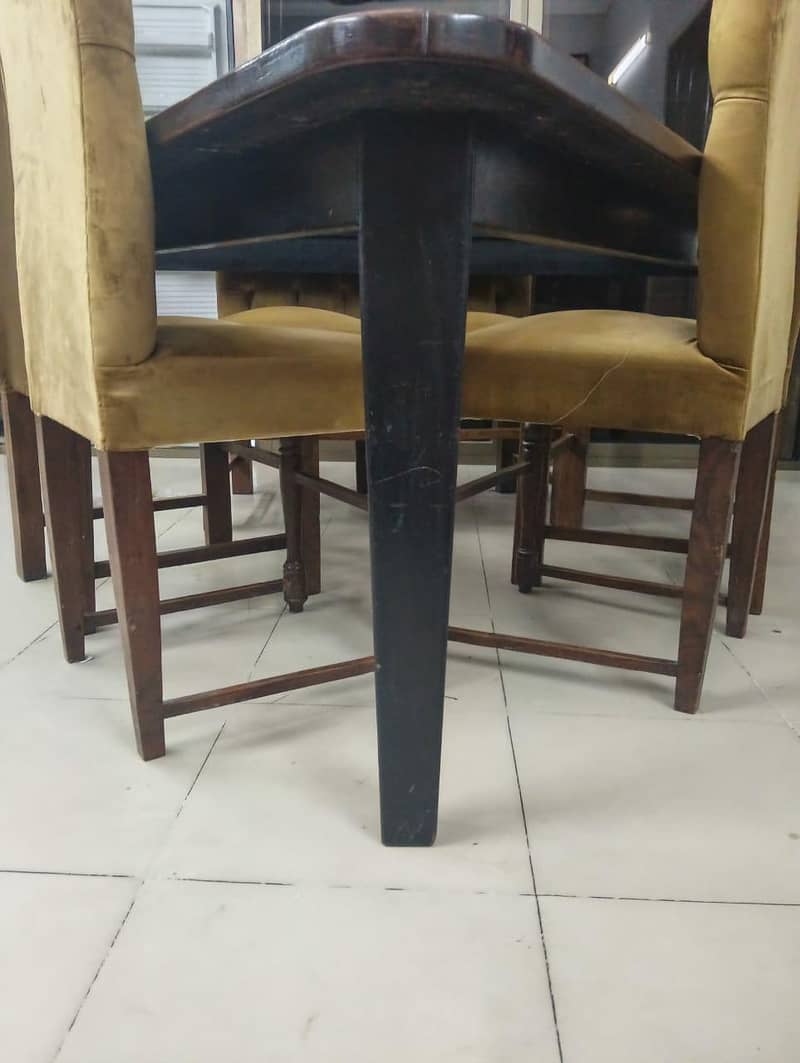 Dining Table with 4 Chairs 2