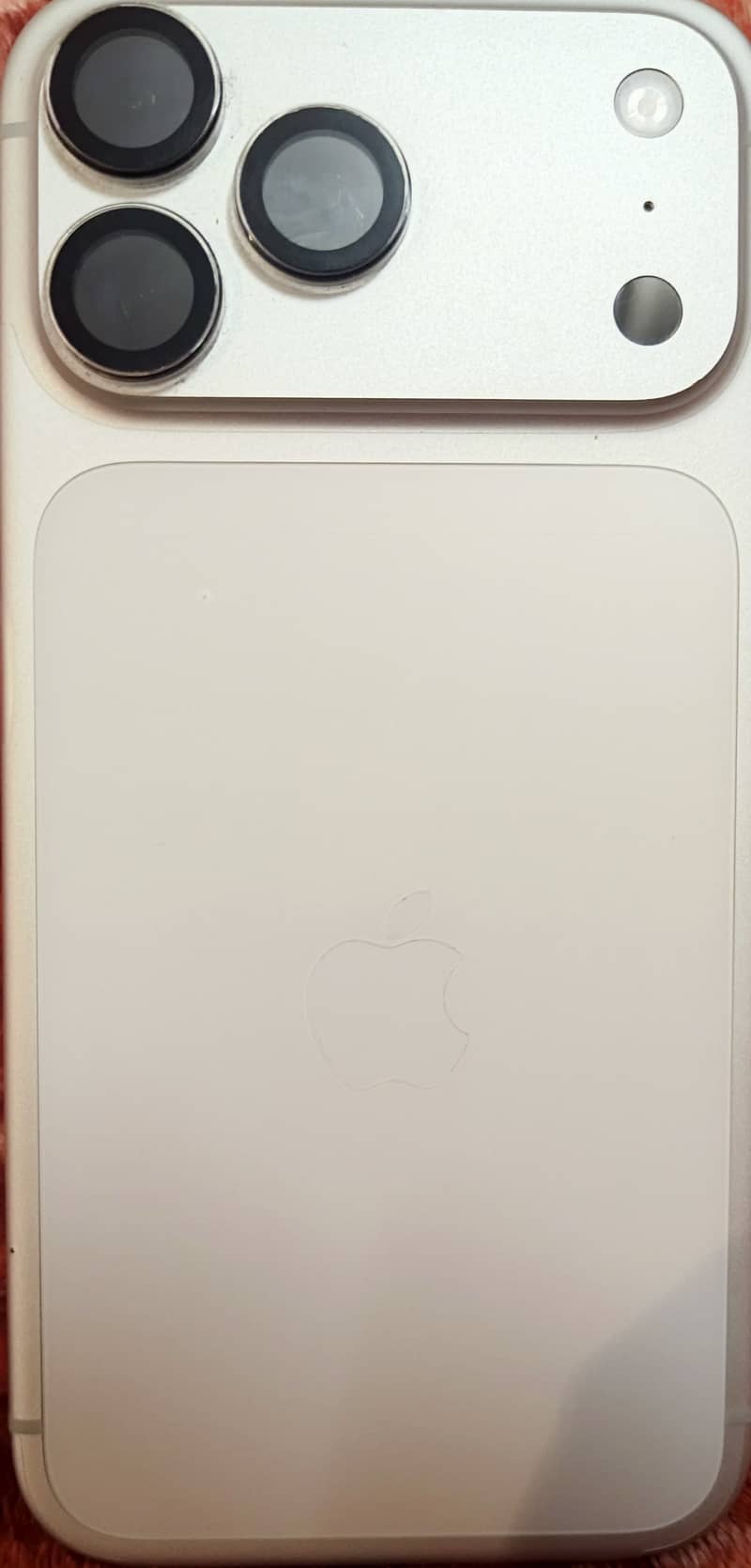 Apple iPhone 17 Pro Max 0
