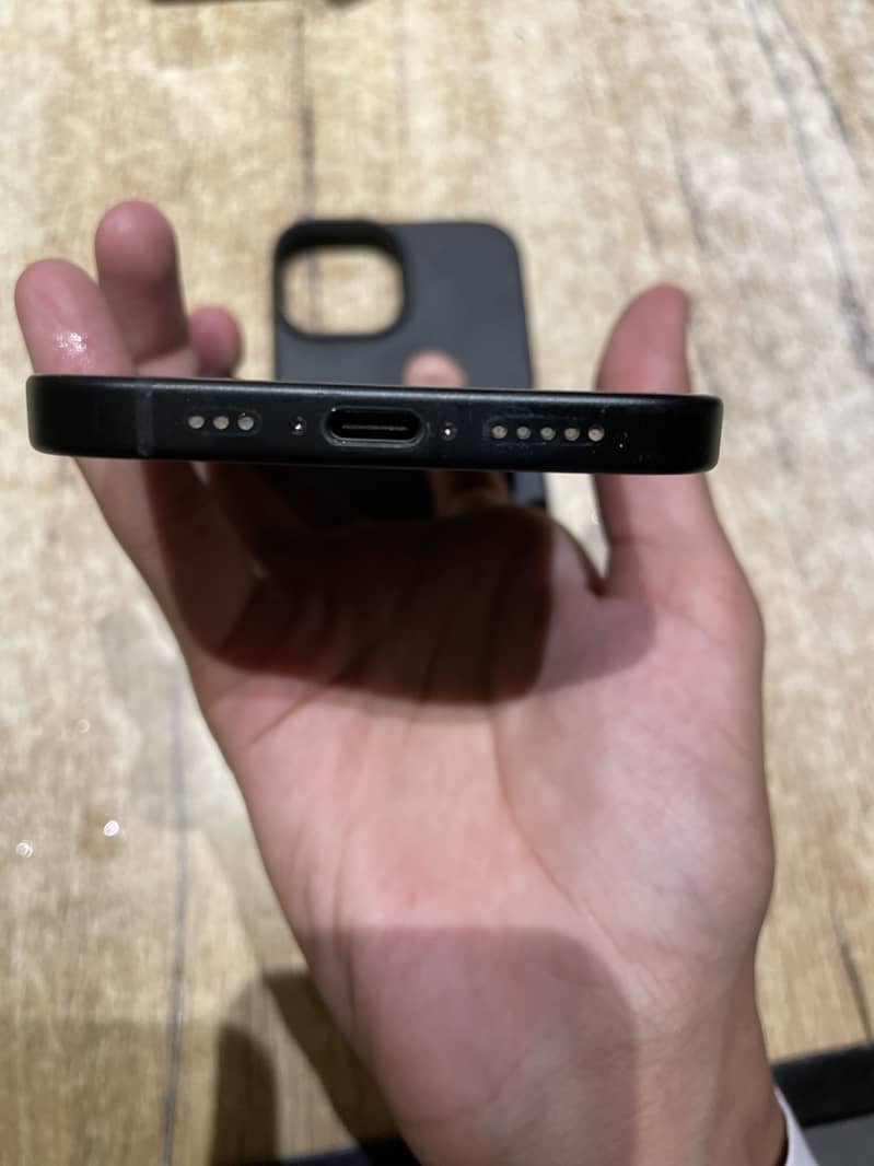 Apple iPhone 15 0