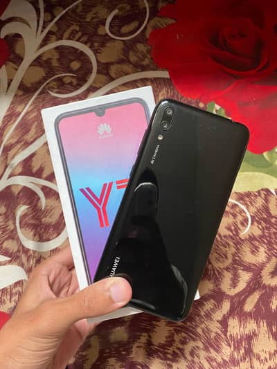 Huawei Y7 Prime 4 128 With box read full ad description
