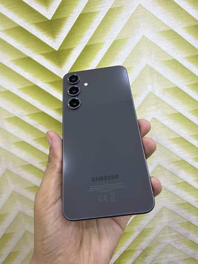 Samsung Mobile S24 fE 8/128