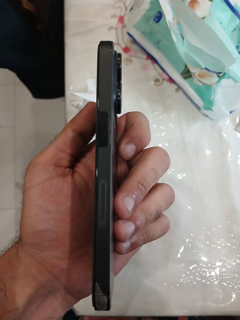 Apple iPhone 14 Pro 3