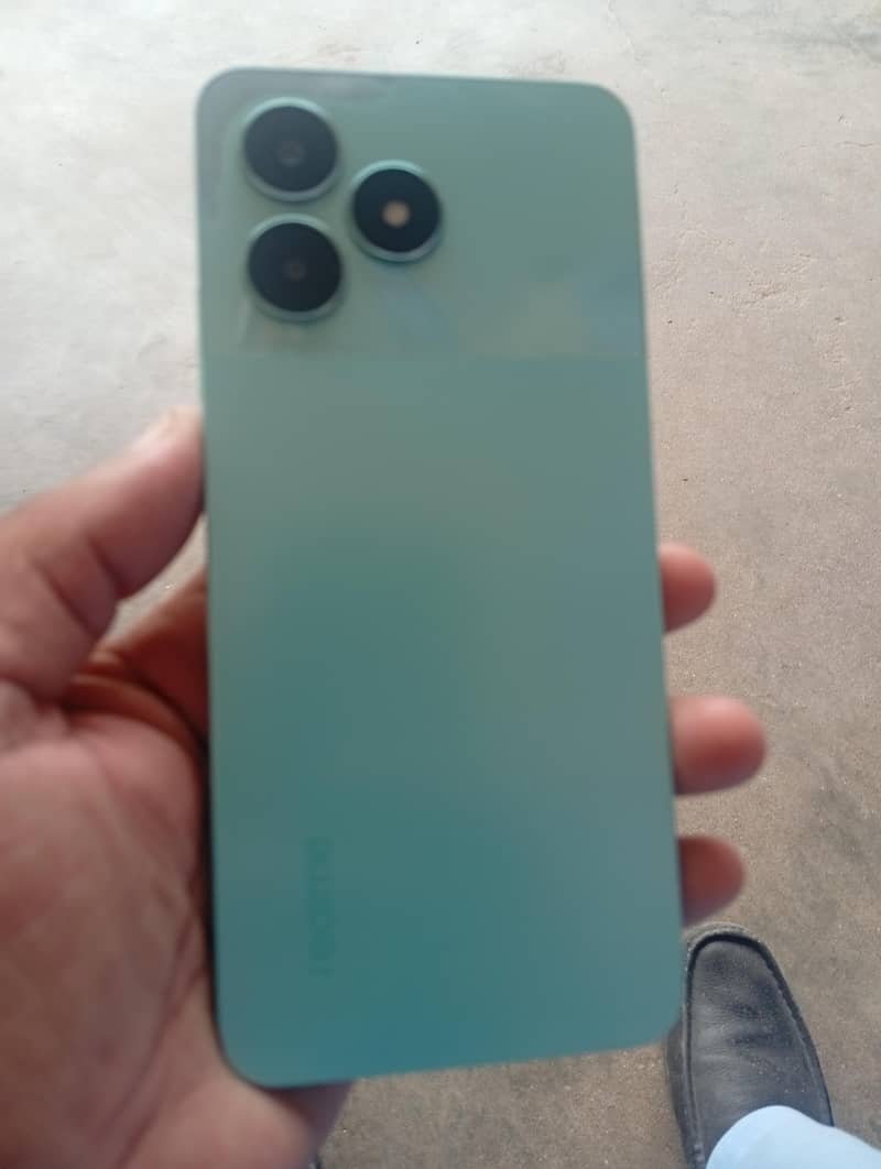 Realme C51 4