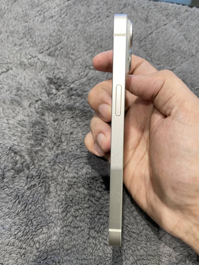 Apple iPhone 14 3