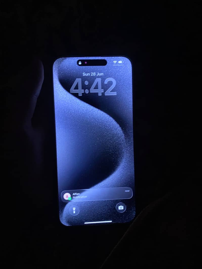 Apple iPhone 15 Pro Max 0