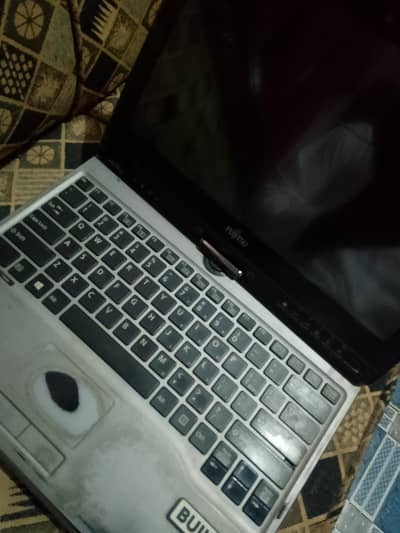 Scrap Laptop | Selling for parts | Fujitsu Lifebook I732