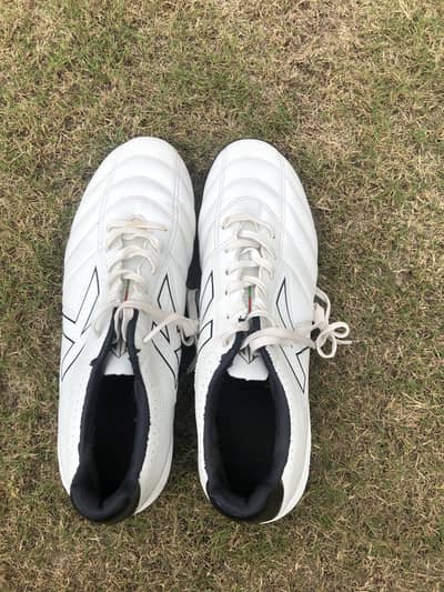 Kelme Grippers For sale