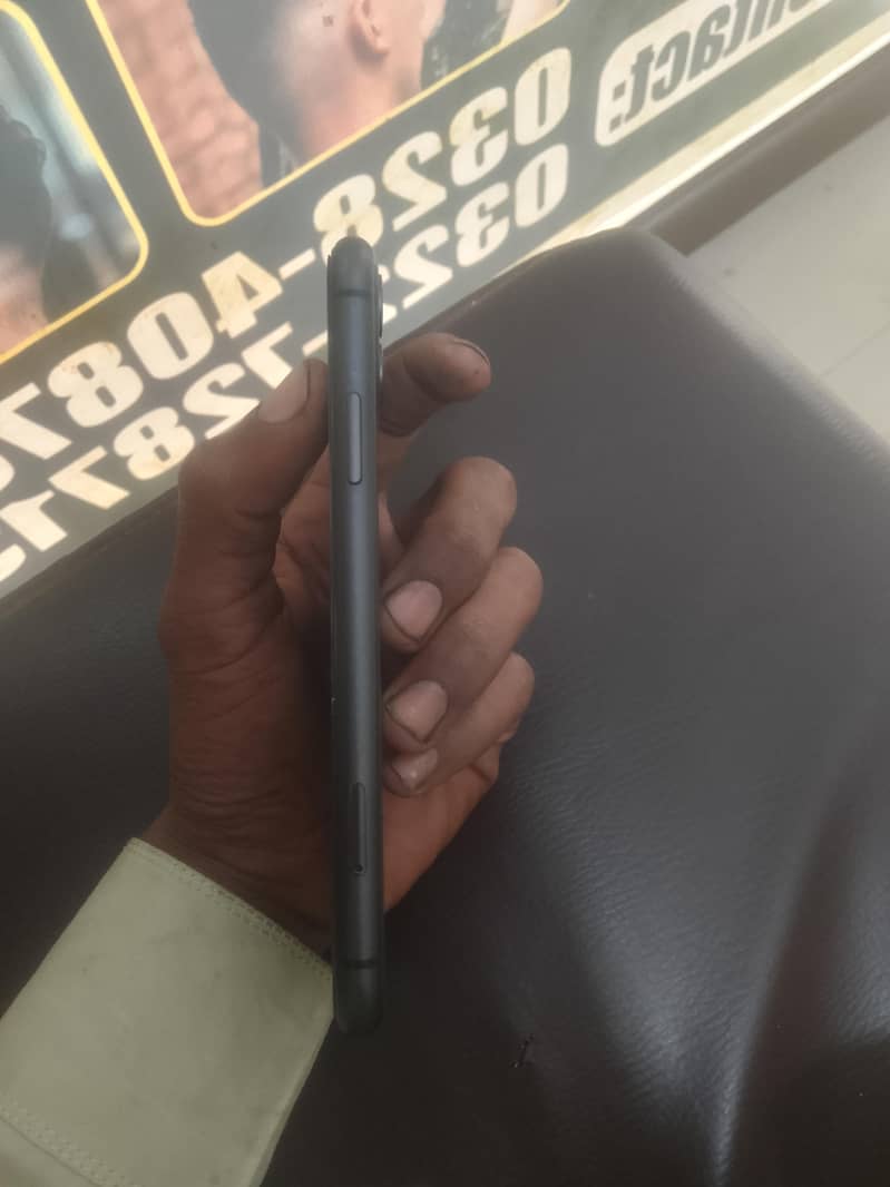 Apple iPhone 11 1