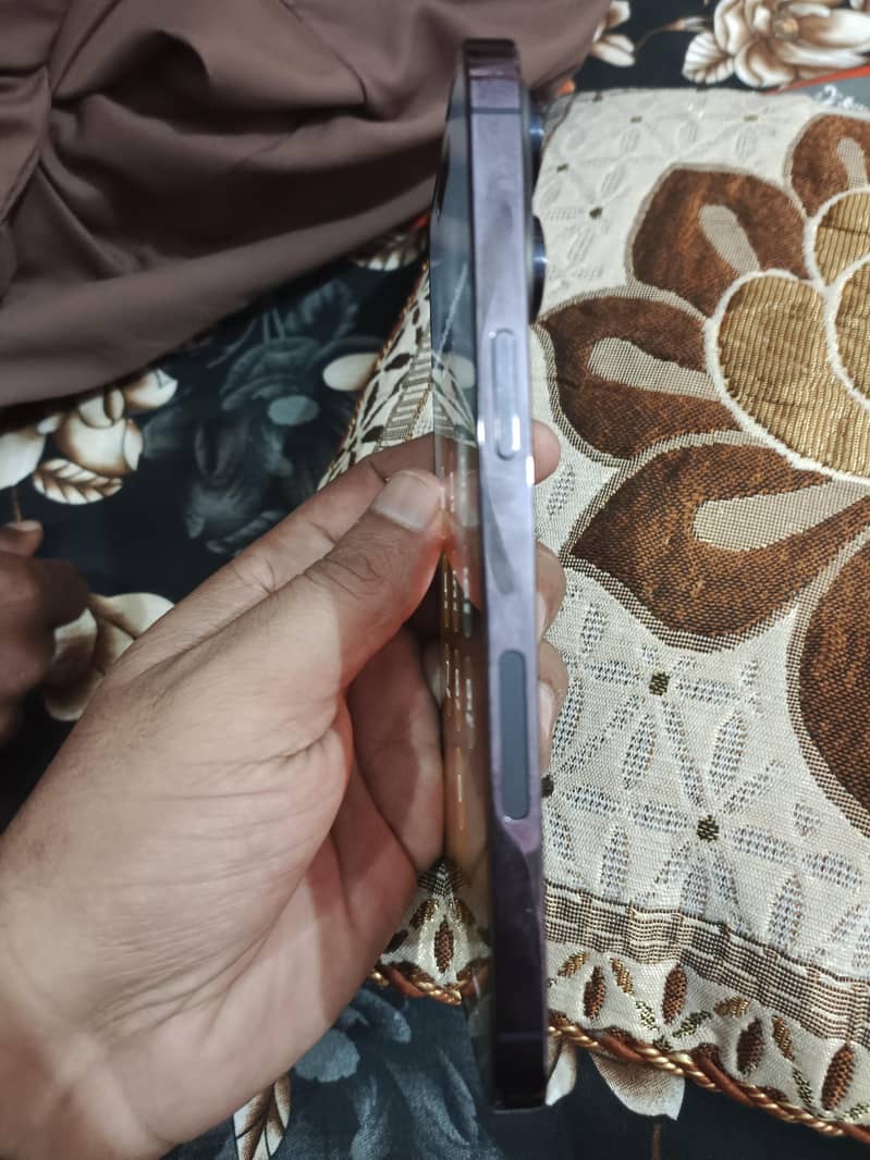 Apple iPhone 14 Pro Max 2