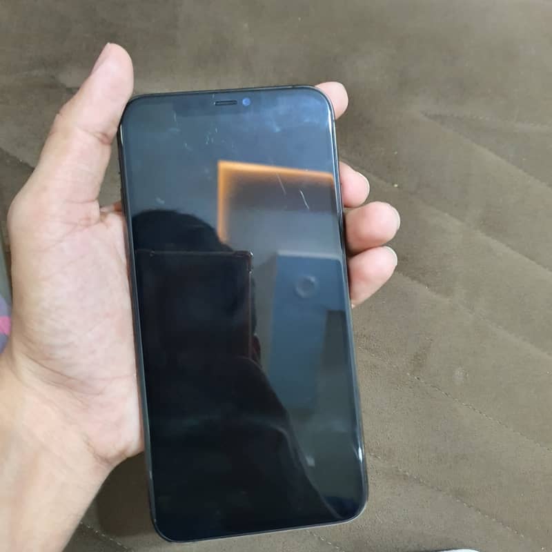 Apple iPhone 11 Pro Max 0