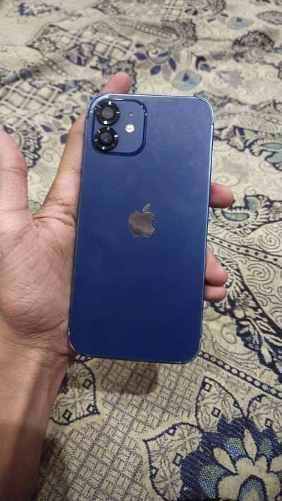 Apple iPhone 12