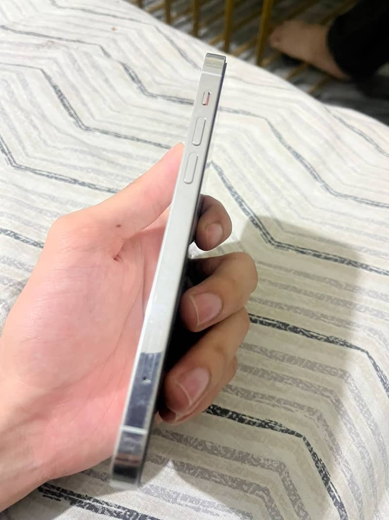 Apple iPhone 12 Pro 7