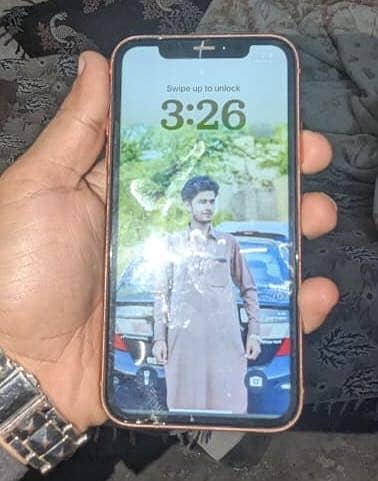 Apple iPhone XR 0