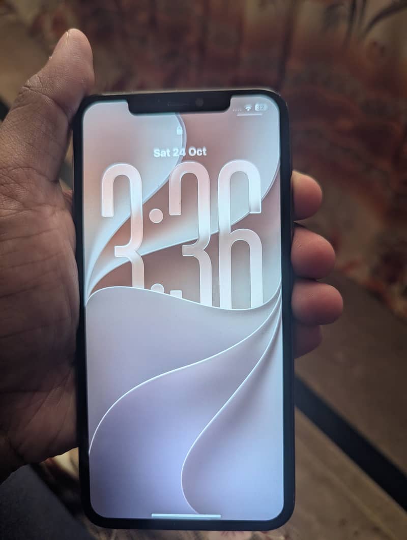 iPhone 11 Pro Max 0