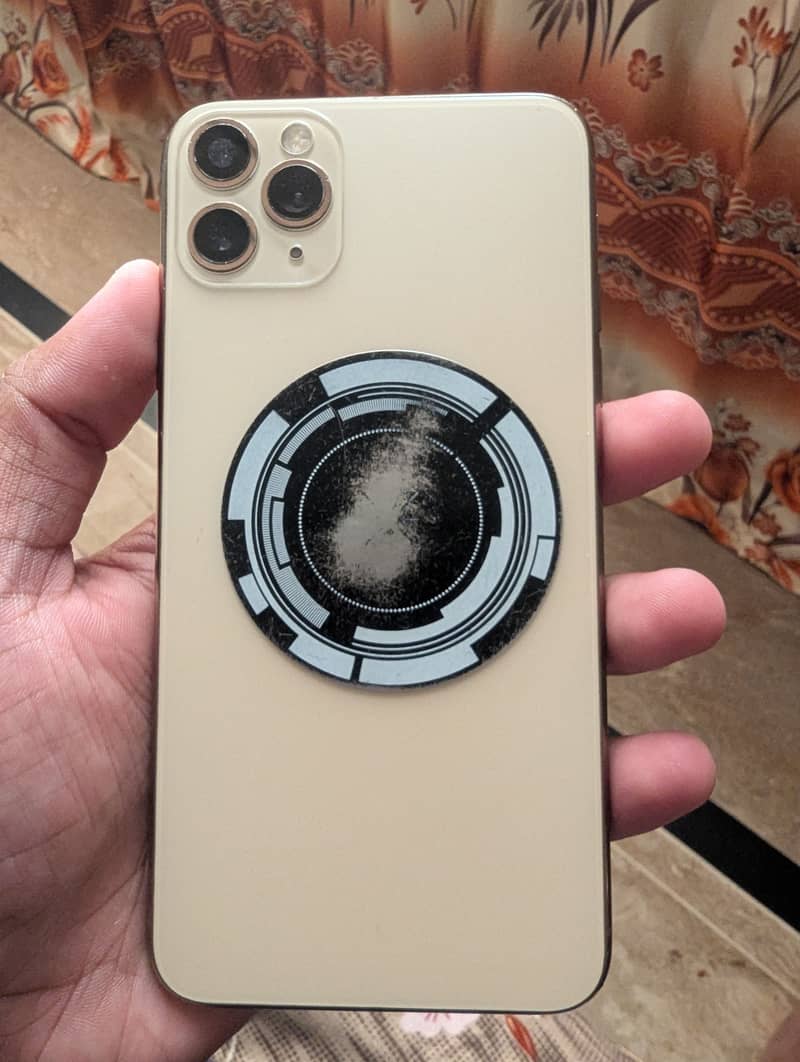 iPhone 11 Pro Max 1