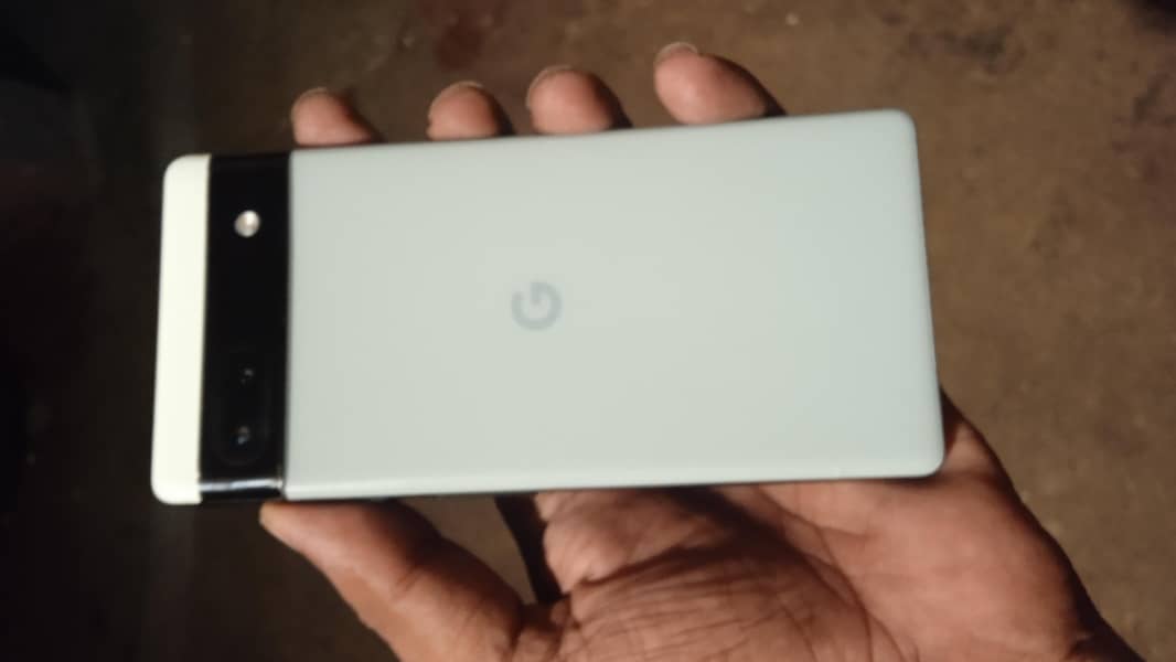 Google Pixel 6a 1