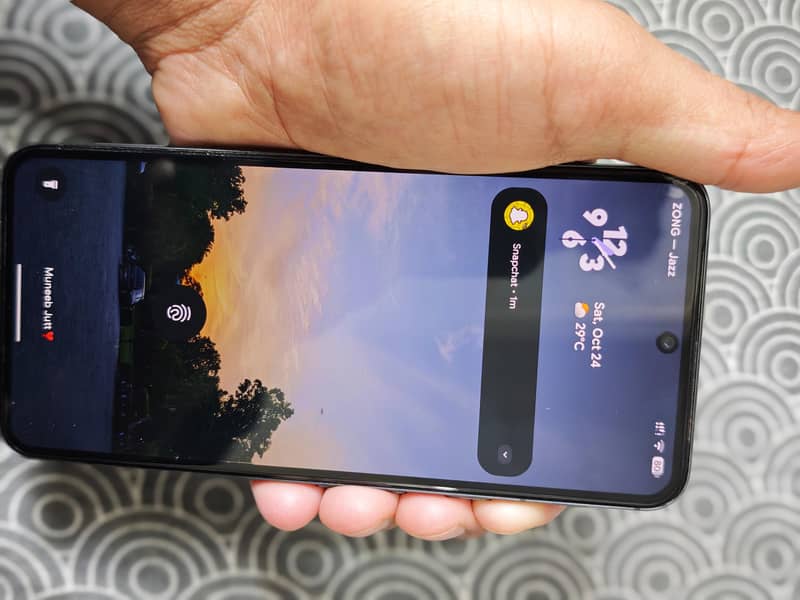 Google Pixel 8 1