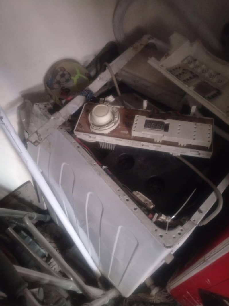 Daewoo automatic washing machine 1