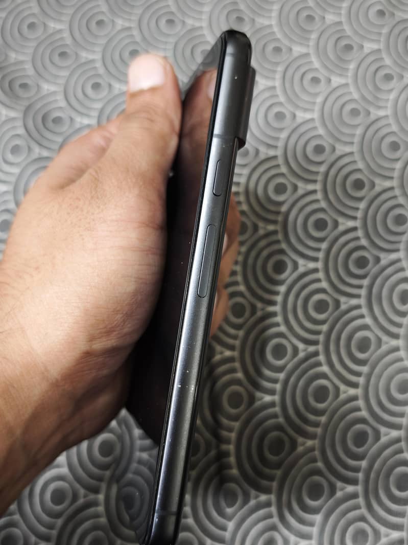 Google Pixel 8 5