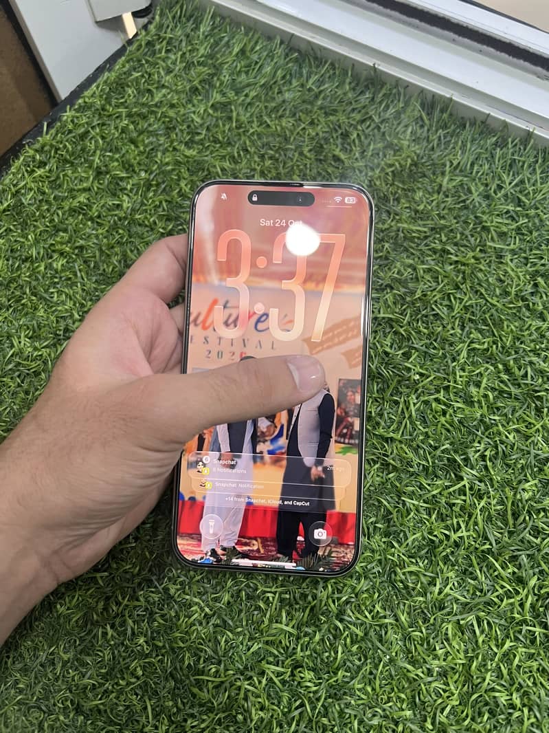 Apple iPhone 15 Pro Max 5