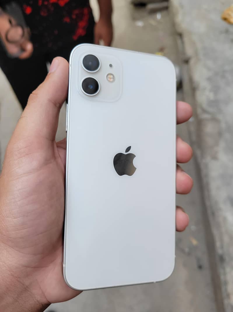 Apple iPhone 12 0