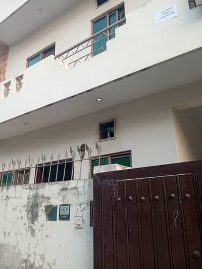 4marla 4beds neat and clean house for rent in G 13 1 islamabad