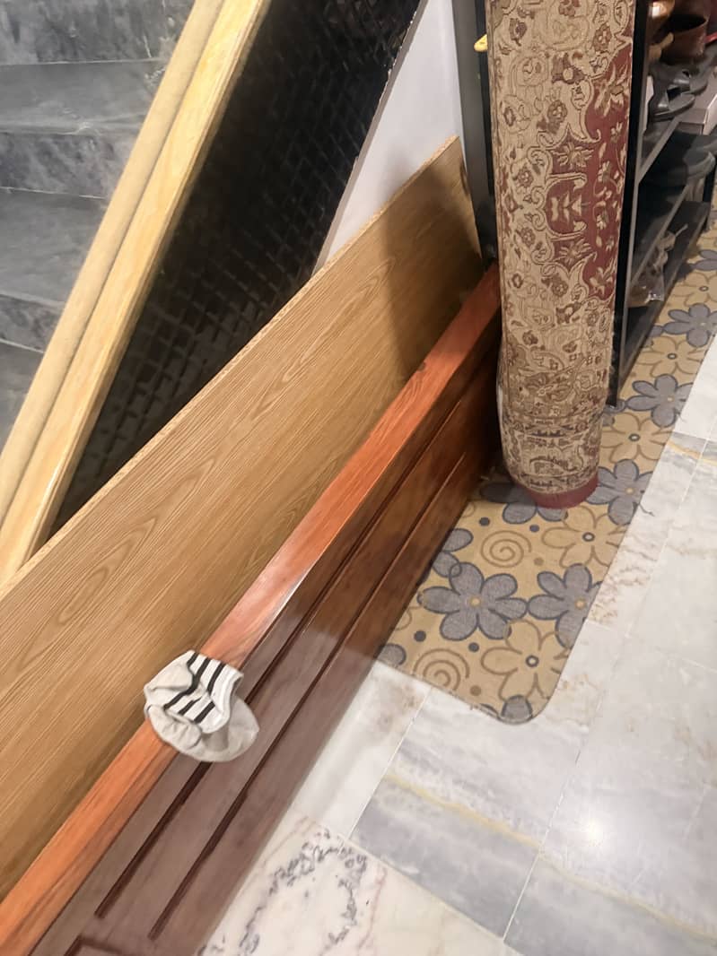 WOODEN BED 3