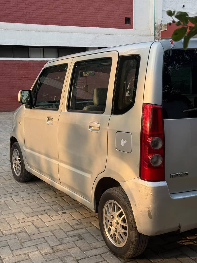 Mazda Azwagon 2007 4