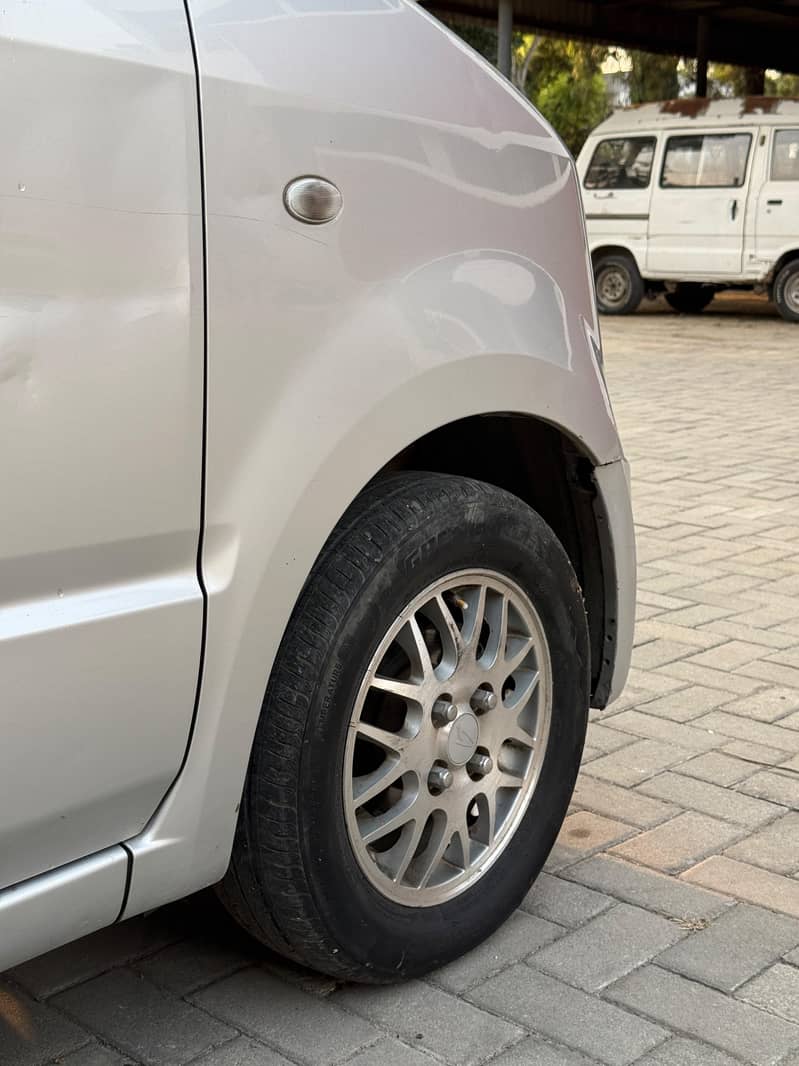 Mazda Azwagon 2007 11