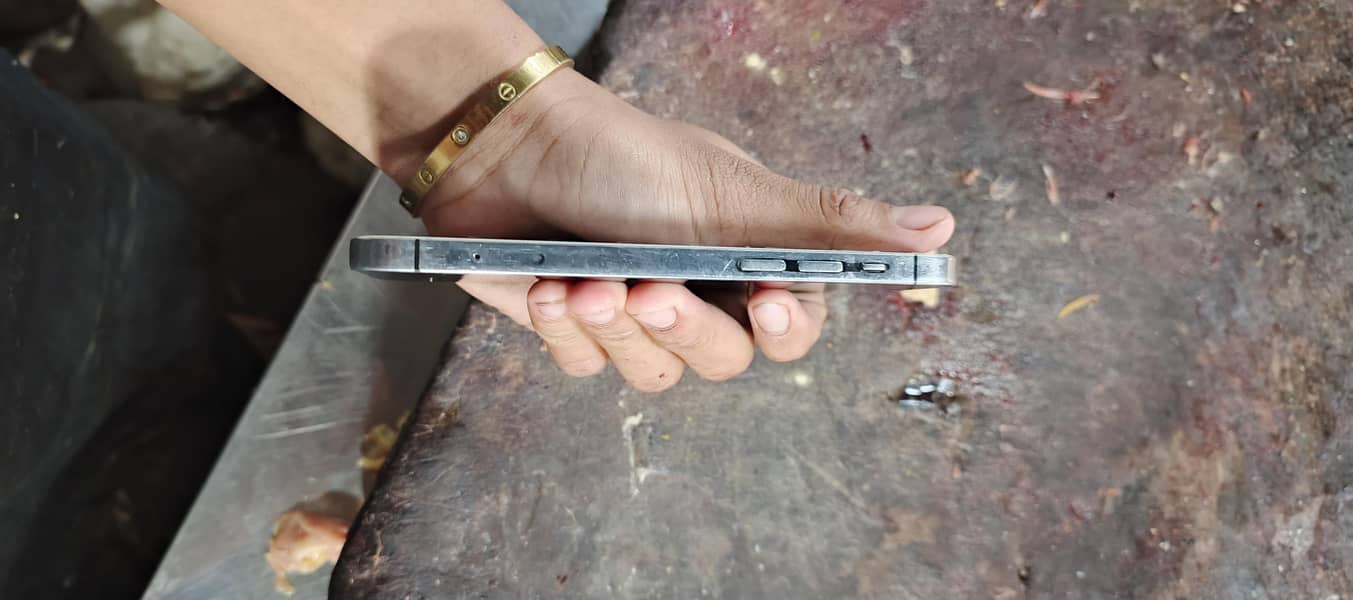 Apple iPhone 12 Pro 3