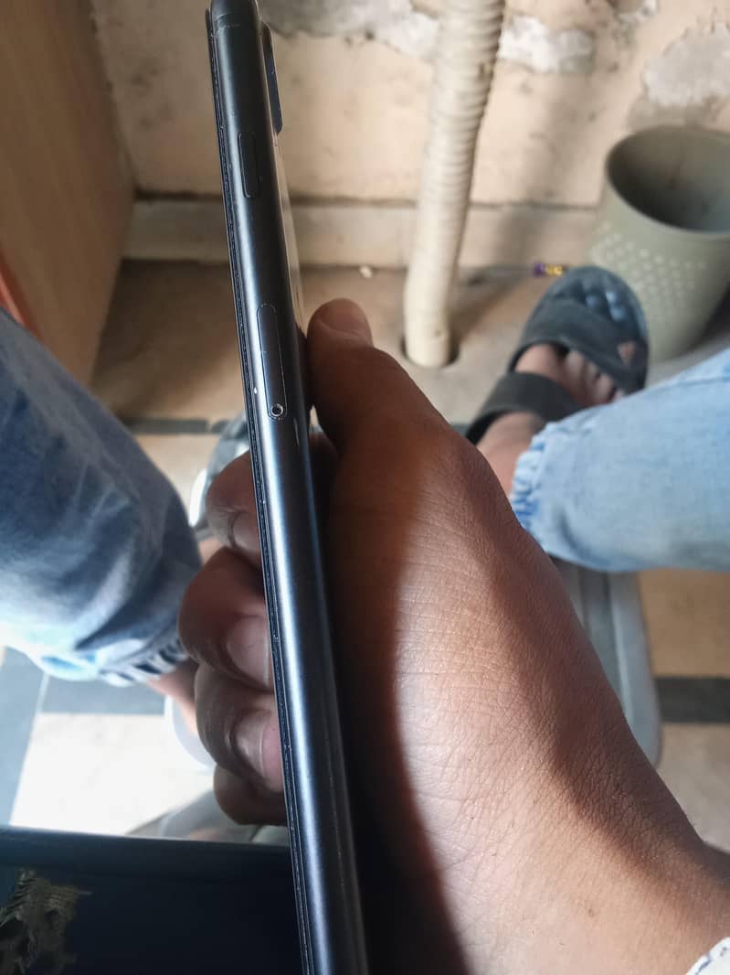 Apple iPhone 7 Plus 4
