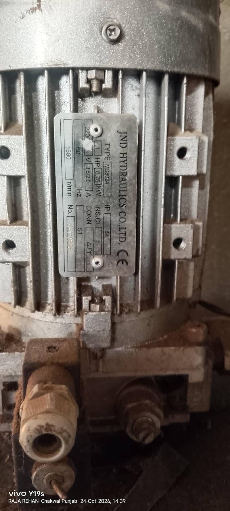 molding machine 1