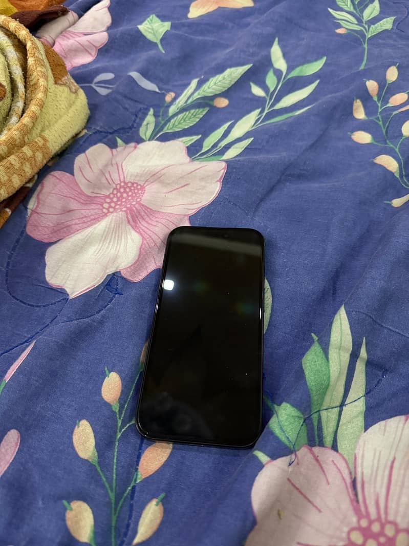 Apple iPhone 15 Pro 2