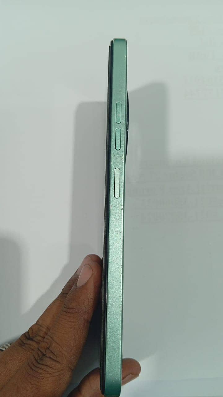 Tecno SPARK 30C 4