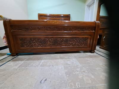 King Size Double Bed with Matrress, Dressing & Side Tables for Sale