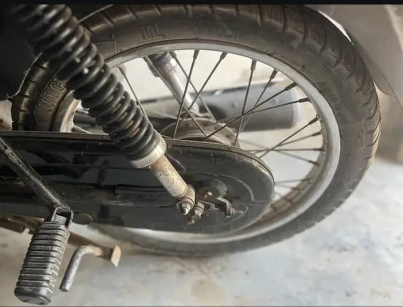 Honda Prioder 100 1