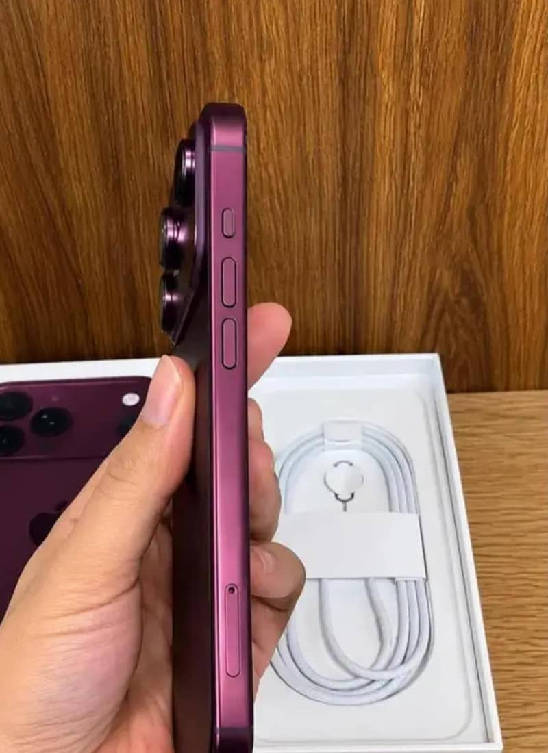 Apple iPhone 18 Pro Max 2