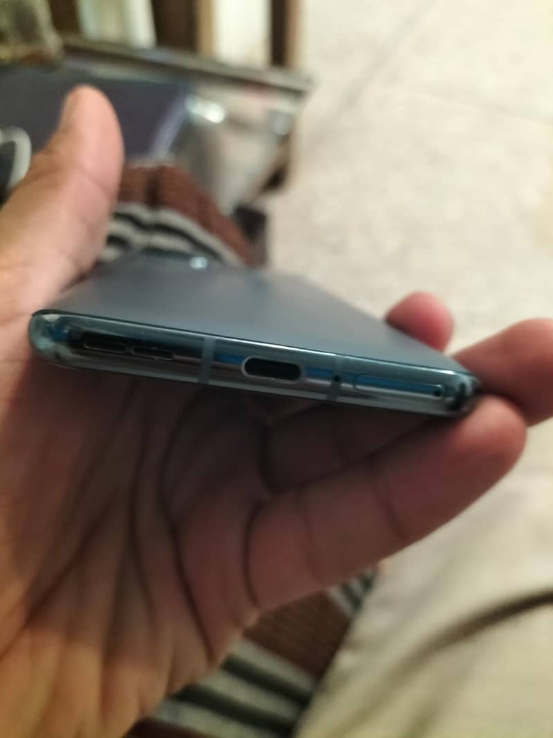 One Plus 9 Pro 7