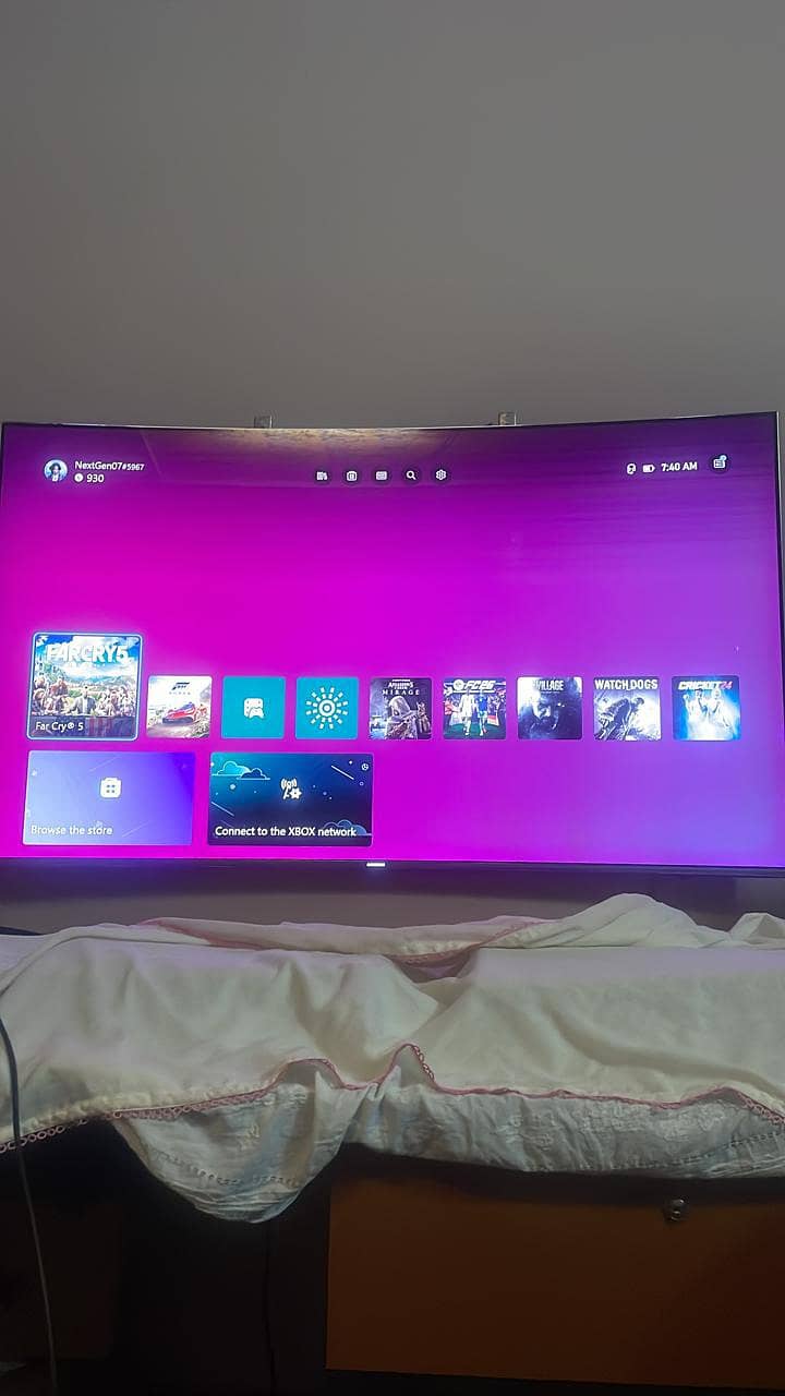 xbox one x 1tb with two controller 1