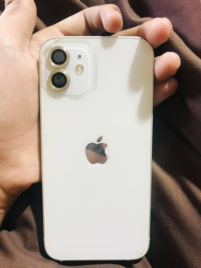 Apple iPhone 12