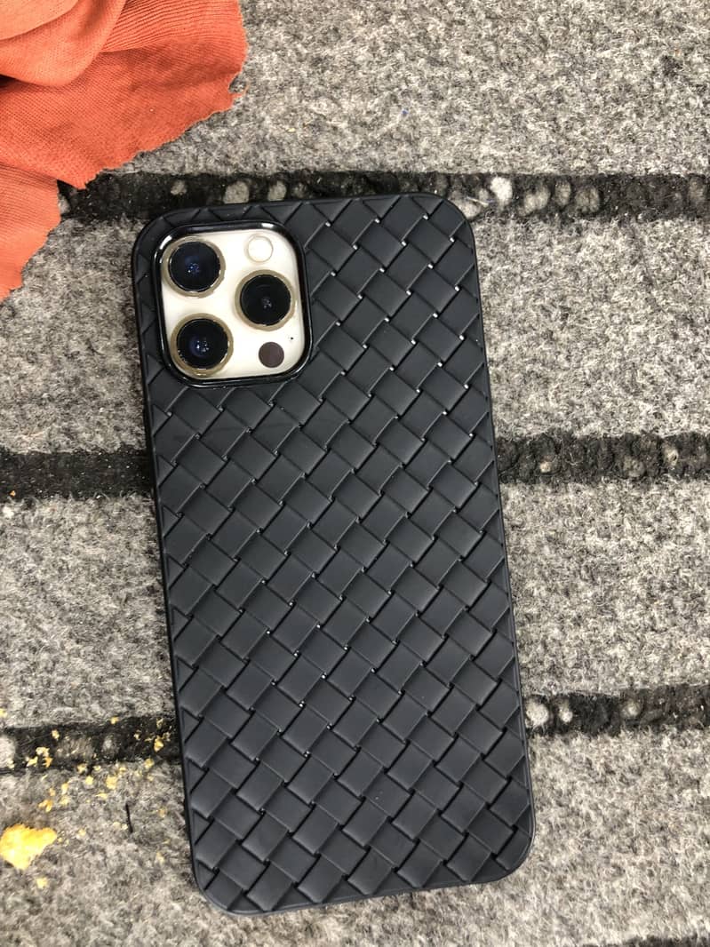 Apple iPhone 12 Pro Max 1